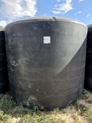 2500 GALLON POLY TANK
