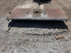 FIFTH WHEEL KINGPIN PLATE