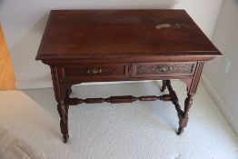 ANTIQUE TABLE