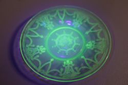 FURNITURE AND VINTAGE COLLECTIBLES