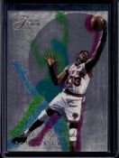 PATRICK EWING 1994-95 FLAIR CENTER SPOTLIGHT INSERT
