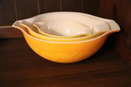 VINTAGE PYREX