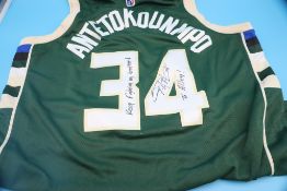 GIANNIS SIGNED JERSEY