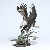 Dennis JONES (1943), patinated bronze sculpture of an eagle