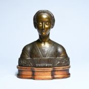 Art Deco bronze bust of Beatrice d'Este, after Donatello, first half of the 20th century, signed Don