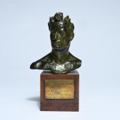 Green patinated bronze bust 'The Victorious Athlete' with green patina, signed P. de Soete and dated