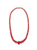 ☼ A RED CORAL NECKLACE, China, first half of the 20th century