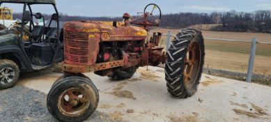 1939 Farmall H Antique Tractor 'AS-IS - For Parts or Repair'