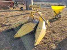 New Holland 824 Corn Head