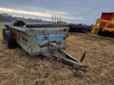 New Idea 3632 Manure Spreader