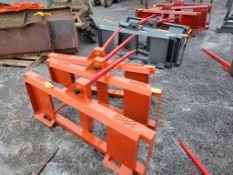 Whitetail Bale Spear 'NEW'