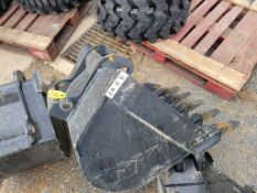 Bobcat Excavator Bucket 'NEW'