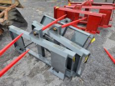 Whitetail Bale Spear 'NEW'