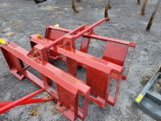 Whitetail Bale Spear 'NEW'