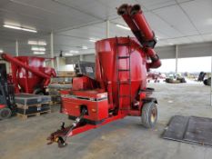 International 1250 Grinder Mixer
