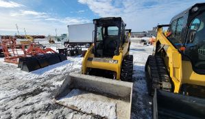 2005 Cat 242B Skid Steer 'Runs & Operates - NO Guarantee'