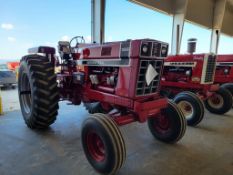 1976 International 1066 Tractor 'Ride & Drive - Drive Train Guarantee'