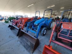 New Holland TC29 Compact Loader Tractor 'Ride & Drive - Drive Train Guarantee'