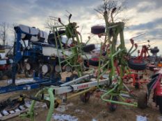 2010 Claas Volto 870T Tedder