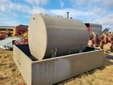 Fuel Tank With Containment