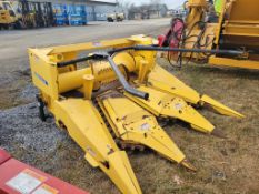 2010 New Holland 3PN Corn Head
