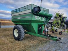 J&M 525 Grain Cart