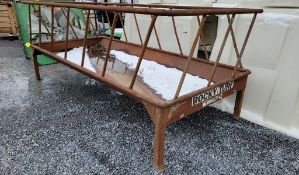 Rocky Turf Hay Feeder