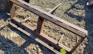 Single Prong Bale Spear