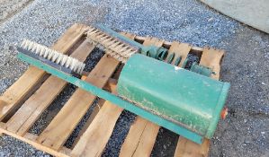 Bauman Cattle Oiler Brush