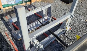 EZ Triple Prong Bale Spear 'New'