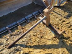 Single Prong Bale Spear