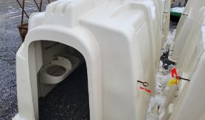 Agri-Plastics Calf Hutch