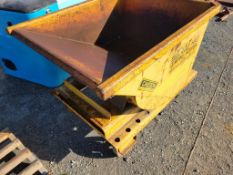 Wright Self Dumping Hopper