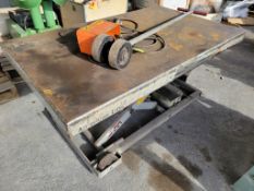 American Lifts Lift Table 'Works Good'