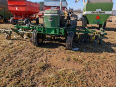 John Deere 725 Cultivators