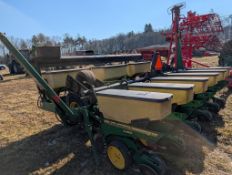 John Deere 7240 Corn Planter
