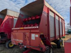 Miller Pro 5100 Forage Wagon