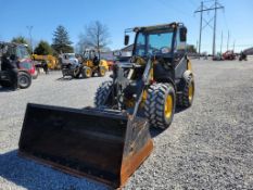 Deere 204L Wheel Loader 'Ride & Drive - Drive Train Guarantee'
