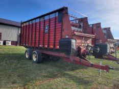 Meyer 4220 Forage Cart