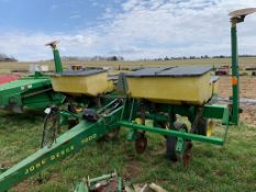John Deere 7000 Corn Planter
