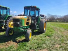 John Deere 7200 Cab Tractor 'AS-IS - For Parts or Repair'