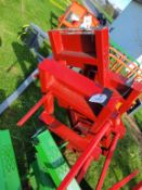 Whitetail Bale Spear 'NEW'