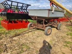 Favorite 181 Gravity Bin Wagon