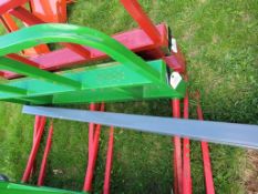 Whitetail Bale Spear 'NEW'