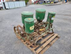 John Deere Corn Planter 'Works Good'