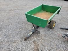 John Deere 10 Towable Lawn Cart