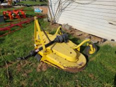 John Deere 272 Grooming Mower