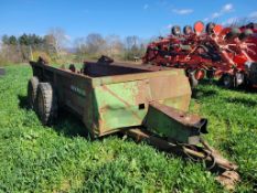 John Deere 660 Manure Spreader