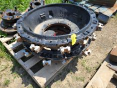 CNH Wheel Hubs & Centers