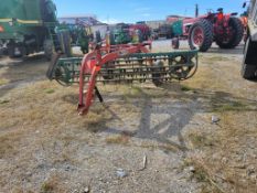 New Idea 400 Rake